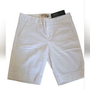 Banana Republic White Hampton Fit Shorts